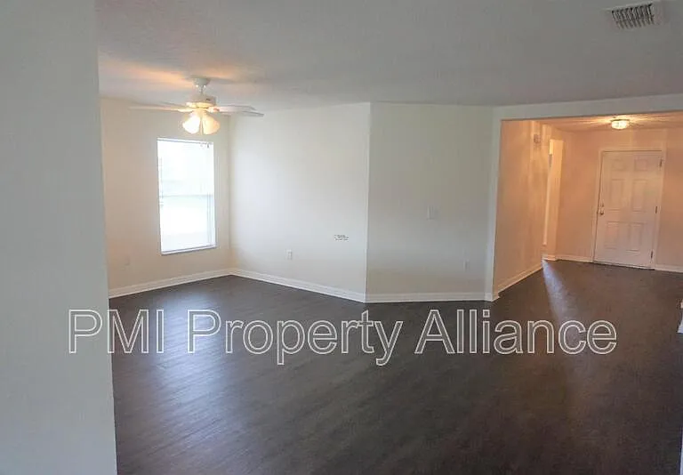 1153 Elderberry Dr — Photo 5
