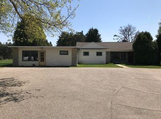 610 E Main St, Gaylord, MI 49735