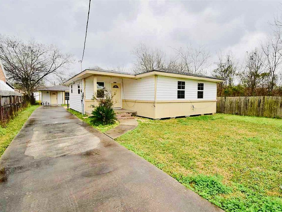 1st image of 2200 Avenue B