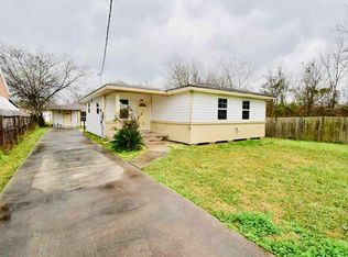 2200 Avenue B, Port Arthur, TX 77642