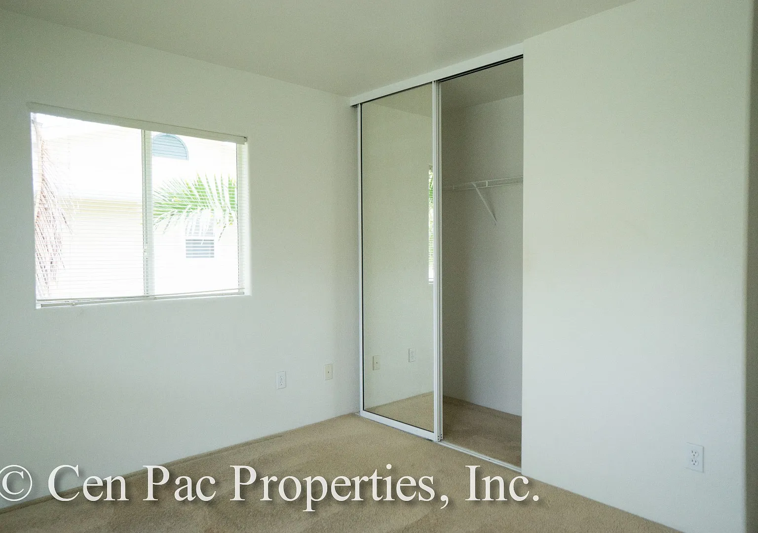 2 Bed/2 Bath/ 2 Parking Stalls - Close to Waikele Shopping Center and Bus Line — Photo 4