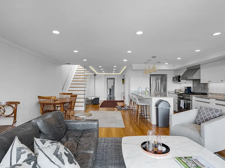 101 Beacon St #PENTHOUSE — Photo 9