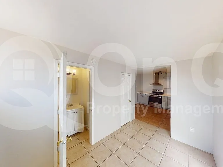 1548 W McKinley St #2 — Photo 4