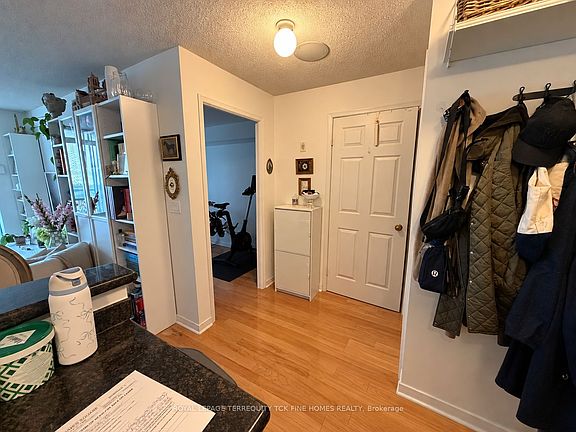 5th image of 109 Front St E #446