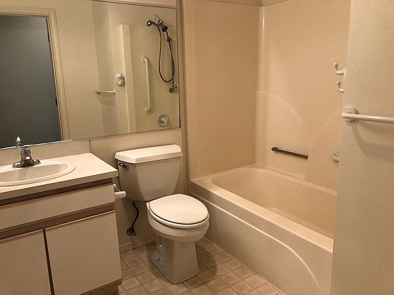 4th image of 1400 SE Fancy Free Dr APT 212