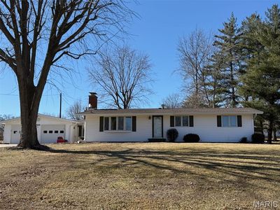 705 N Cottey St, Edina, MO, 63537