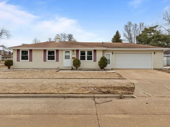 2104 E Esther St, Appleton, WI 54915