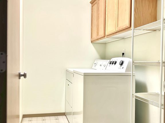 4th image of 6218 207th Ave E #B