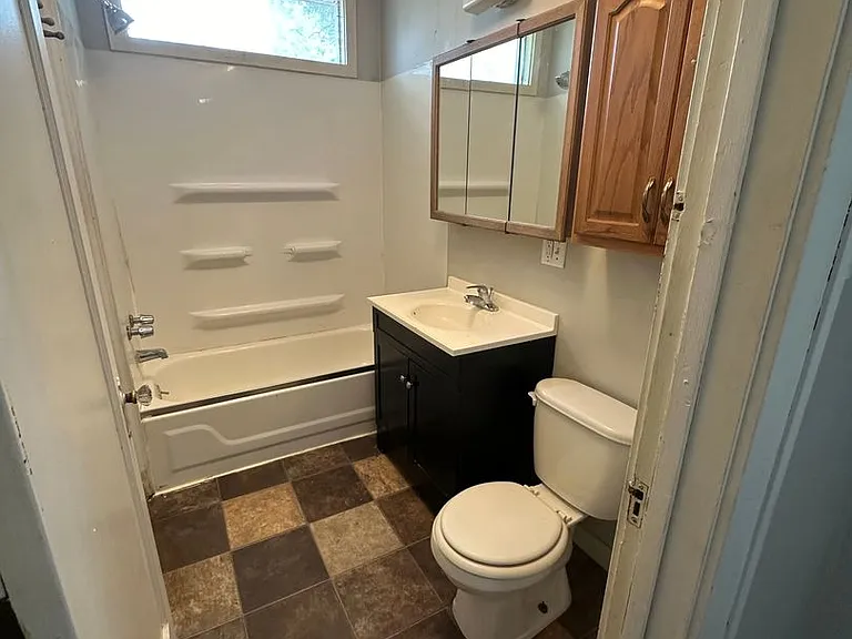 1122 W Rex St — Photo 6