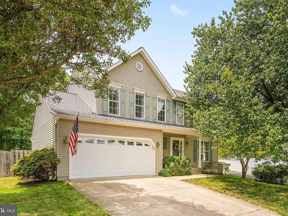 1st image of 52 Saint Roberts Dr