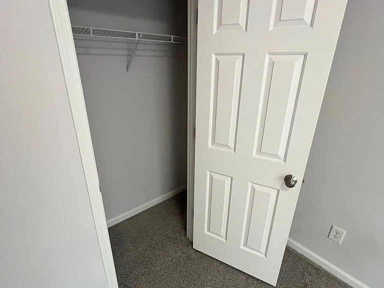 2048 Fosco Dr — Photo 14