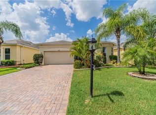 1624 Emerald Dunes Dr, Sun City Center, FL 33573