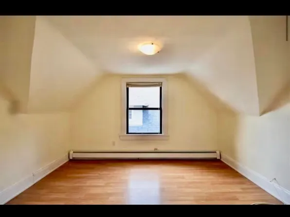 66-68 W 40th St Unit 3, Bayonne, NJ 07002