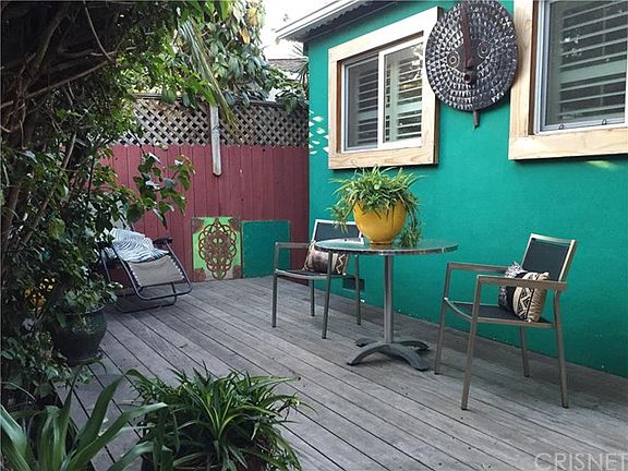 2nd image of 215 Venice Blvd