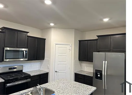 7217 Mayplace Dr — Photo 15