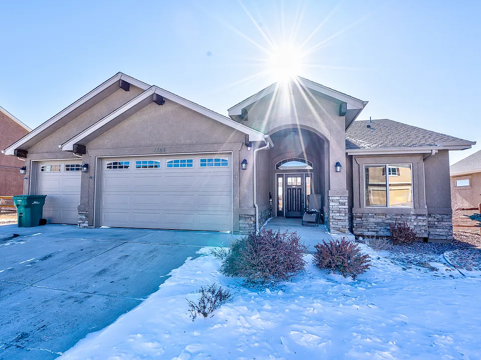 1085 Diamond Rim Dr