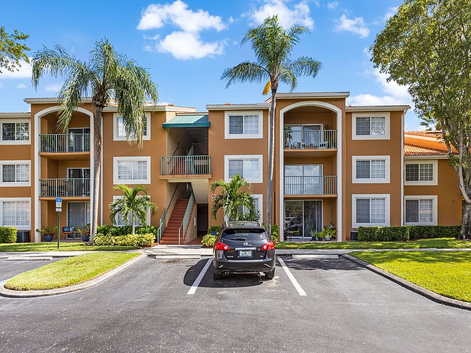 1210 Wildwood Lakes Blvd Naples, FL, 34104 - Apartments for Rent | Zillow