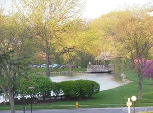 1102 Arrowhead Xing #E, Dayton, OH 45449