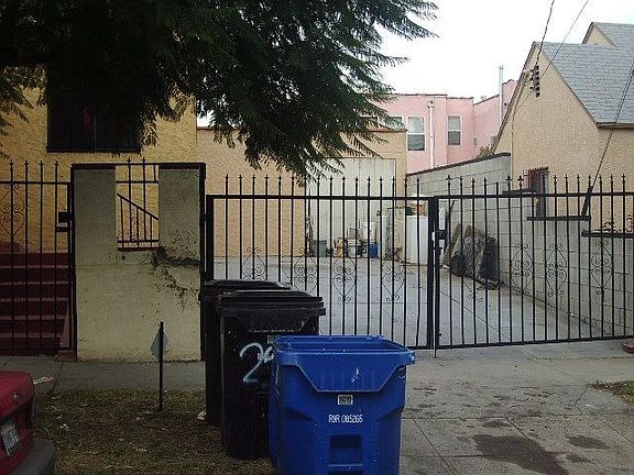 4th image of 2515 Kent St