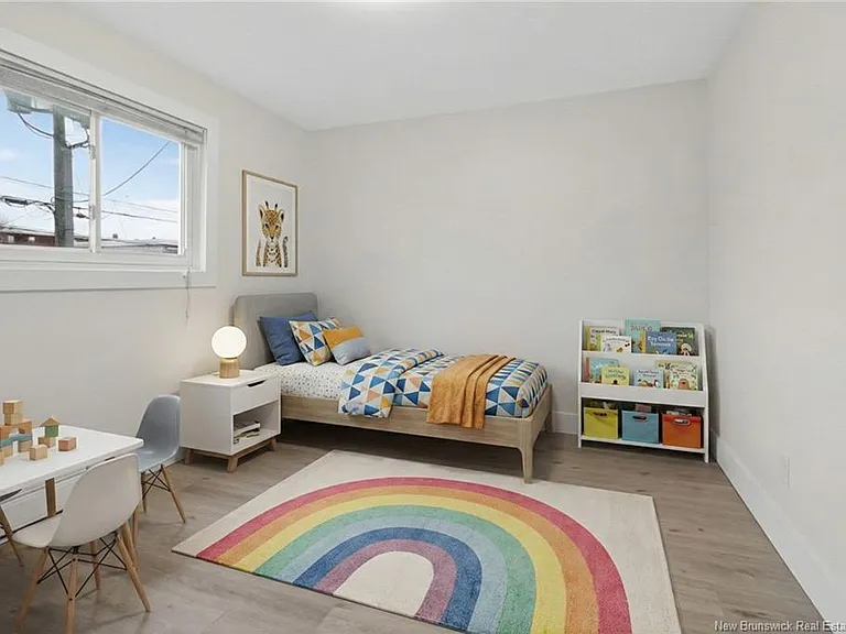 235 Reade St #4 — Photo 9