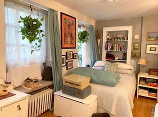 250 E 112th St #1A, New York, NY 10029