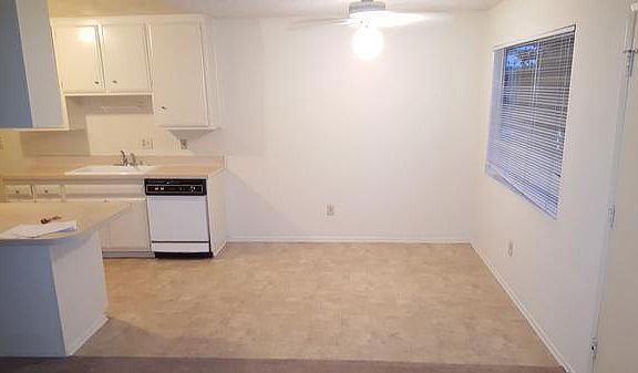 4th image of 4121 Howard Ave APT 8