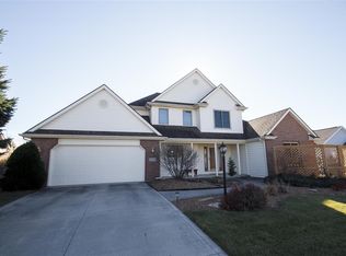 1309 Duesenberg Dr, Huntertown, IN 46748
