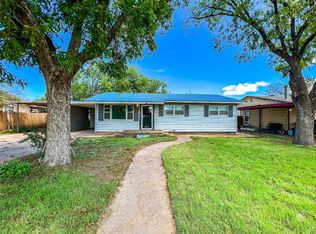 1261 W Eden St, Munday, TX 76371