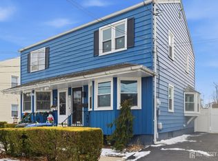 43 Freeman St, Woodbridge, NJ 07095