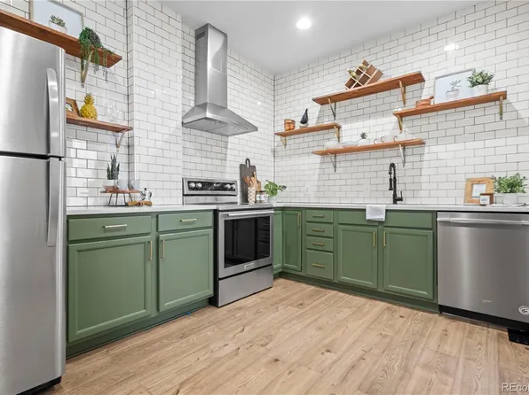 912 W 4th Avenue, Denver, CO 80223