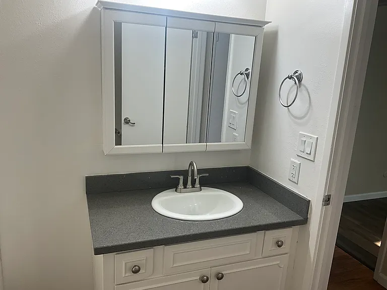 Richfield Park Apartments — Photo 8