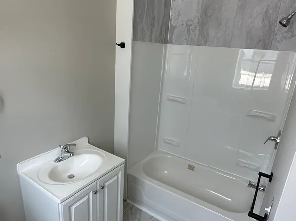 25 Milk St APT D, Willimantic, CT 06226