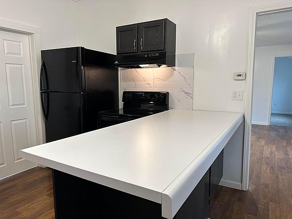 4th image of 521 S Grant Ave