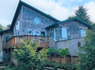2912 NW Mast Ave, Lincoln City, OR 97367