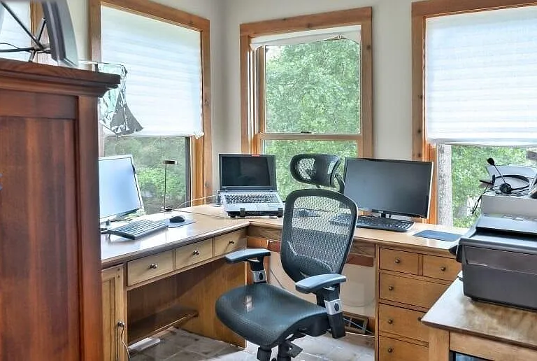 446 Rocky Hollow Dr — Photo 32