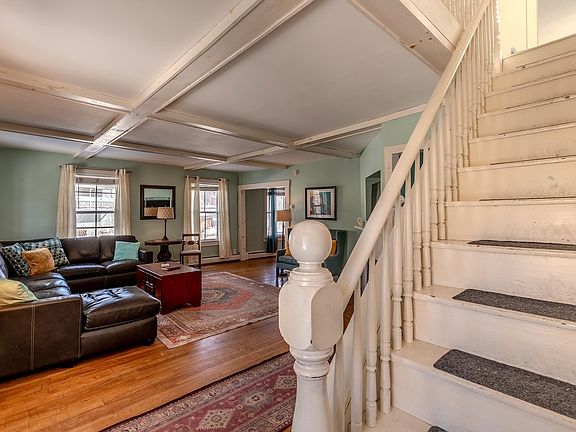 3rd image of 29 Pikes Falls Road