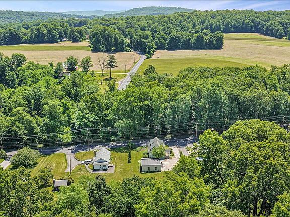 4th image of 78 Skyline Dr