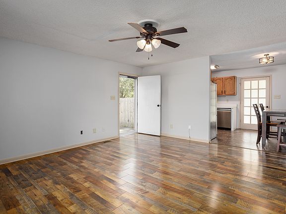 3rd image of 218 County Road 364