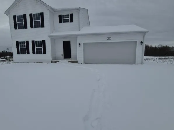 511 Snow Pine Ct NE, Cedar Springs, MI 49319