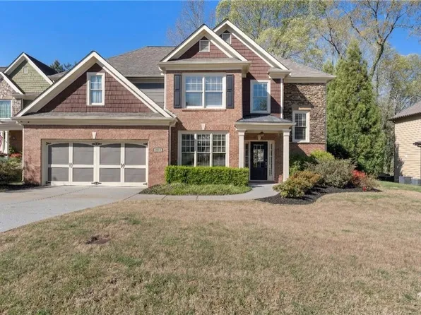 1518 Squire Hill Ln, Lawrenceville, GA 30043