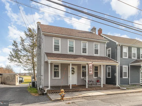 110 Schoolhouse Rd, Palmyra, PA 17078