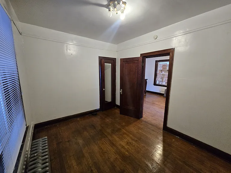 6942 S Maplewood Ave #1 — Photo 6