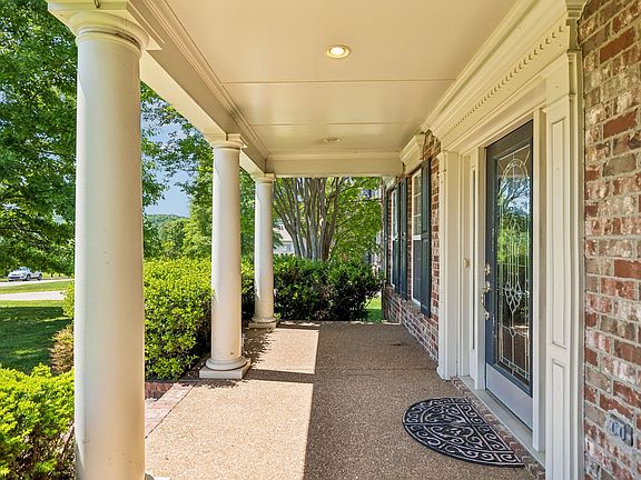 5th image of 9224 Sydney Ln