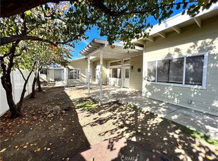 8922 Chimineas Ave, Northridge, CA 91325