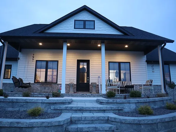 411 Lake Branch Rd, Clever, MO 65631