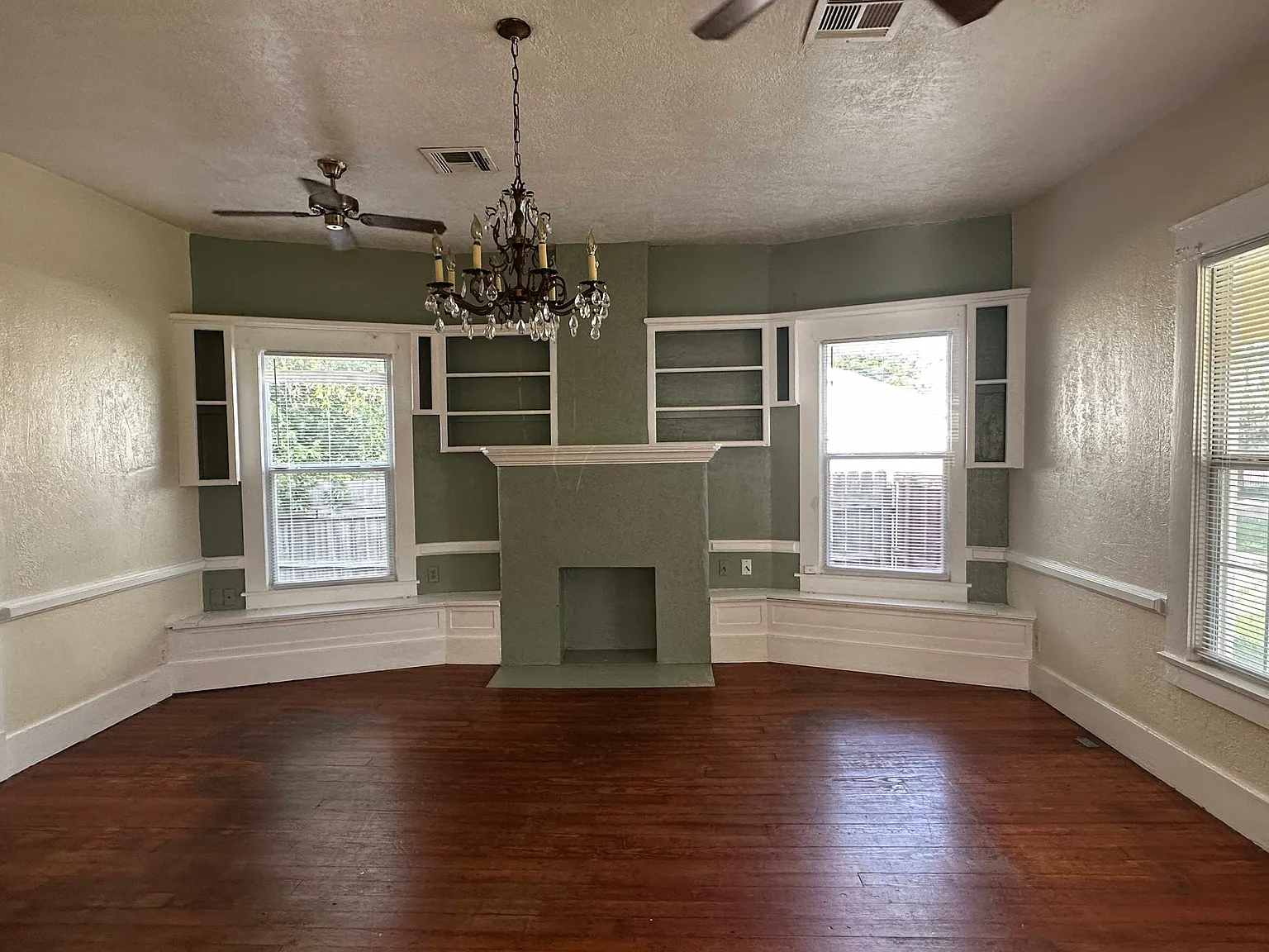 3 bed, 1500 sqft, $1,150 — Photo 3