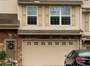 160 Mapleton Dr, Harrisburg, PA 17112