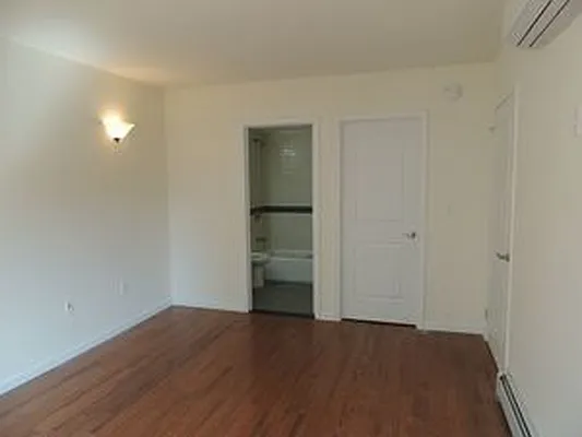 Rented by Luxdeal Realty LLC | media 2