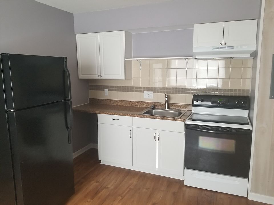 1st image of 303 Superior Ave APT 28
