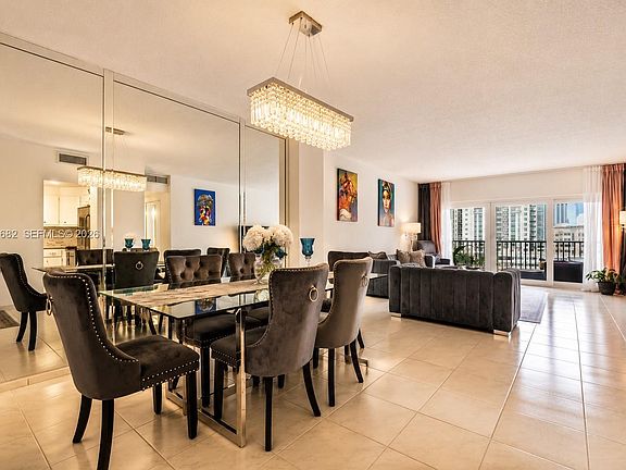 5th image of 300 Bayview Dr APT 807